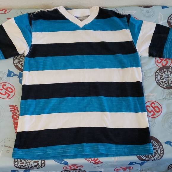 Boys 2 shirt bundle - Picture 4 of 5